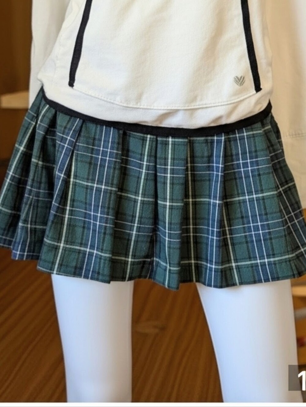🆕Forever 21 Green and Navy Plaid Pleated Skater Skirt (Runs Small)